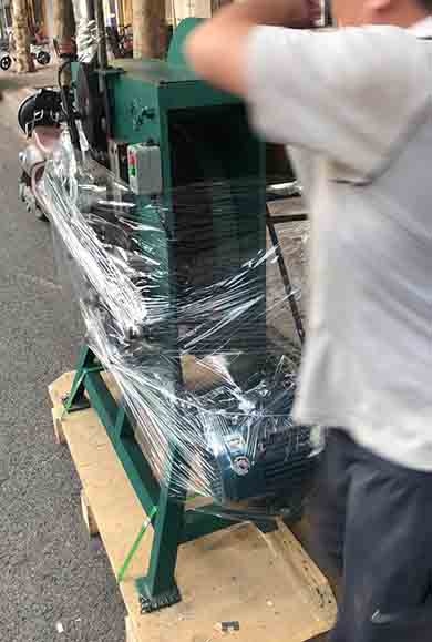 Packing clip at PP -strapping clip- machine ay
  pagpapadala sa mga customer 600